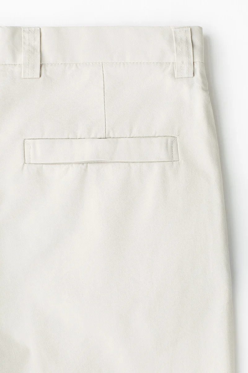 اتش اند ام بنطلون بتصميم مريح ورسمي